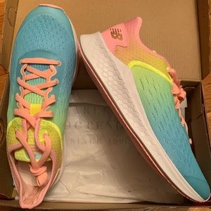 NIB New Balance Sneakers Girls 7 Kids K7 Rainbow Glo Hili
